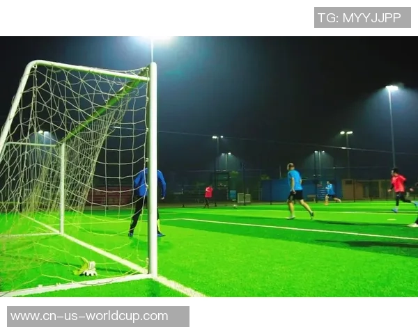 天下足球与疯狂足球的创意碰撞探索全新足球体验之旅